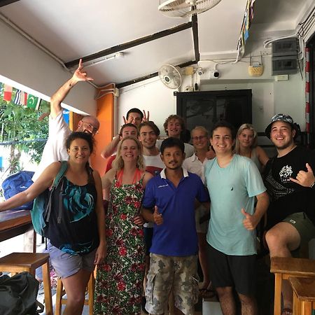 Voyagers Hostel Islas Phi Phi Exterior foto