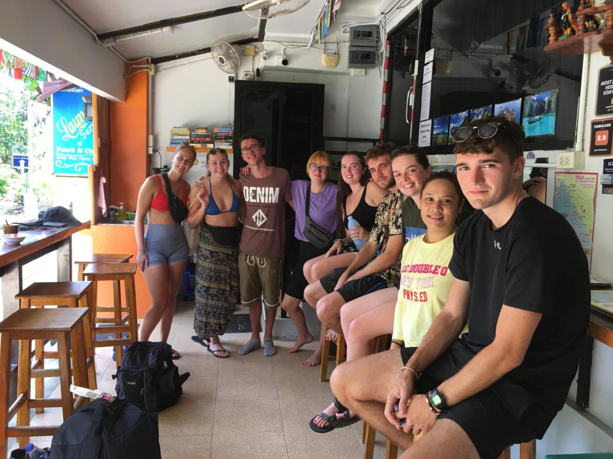 Voyagers Hostel Islas Phi Phi Exterior foto