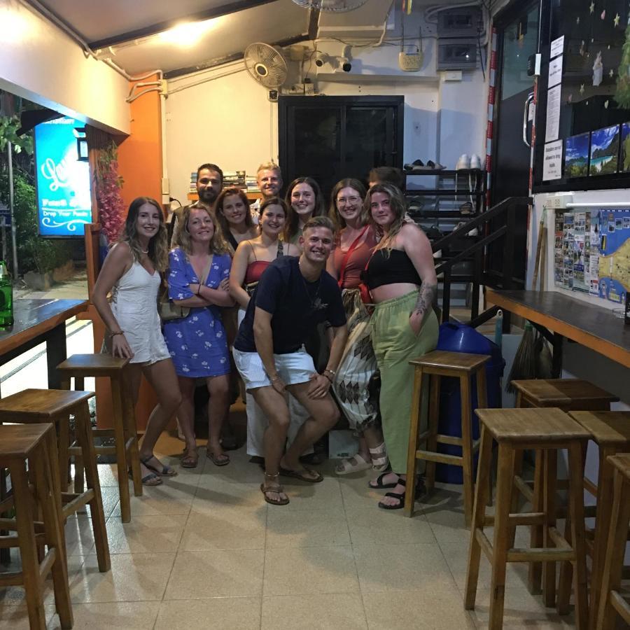 Voyagers Hostel Islas Phi Phi Exterior foto